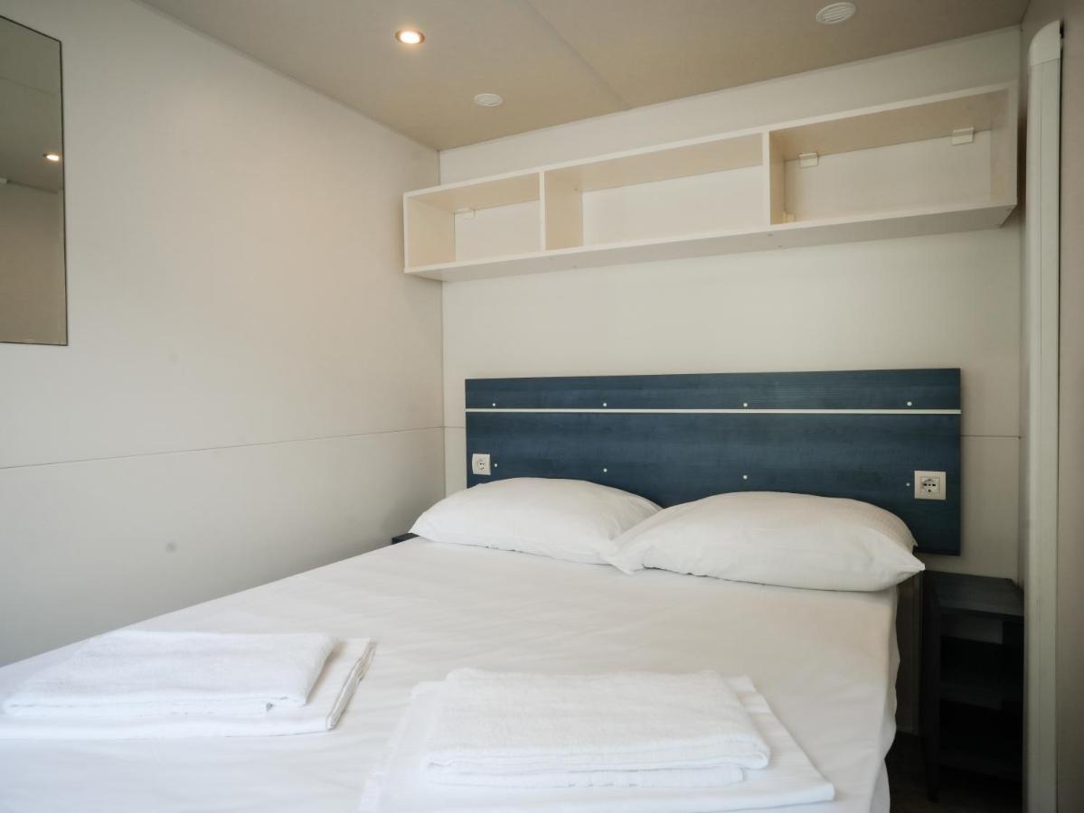 Mediteran Travel Mobile Homes Uvala Slana Selce Exterior photo