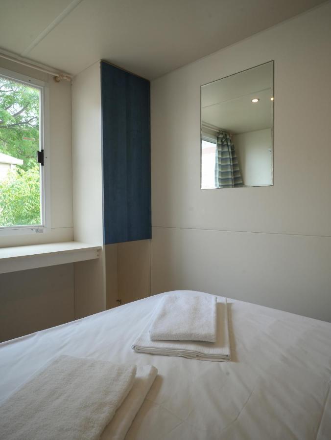 Mediteran Travel Mobile Homes Uvala Slana Selce Exterior photo