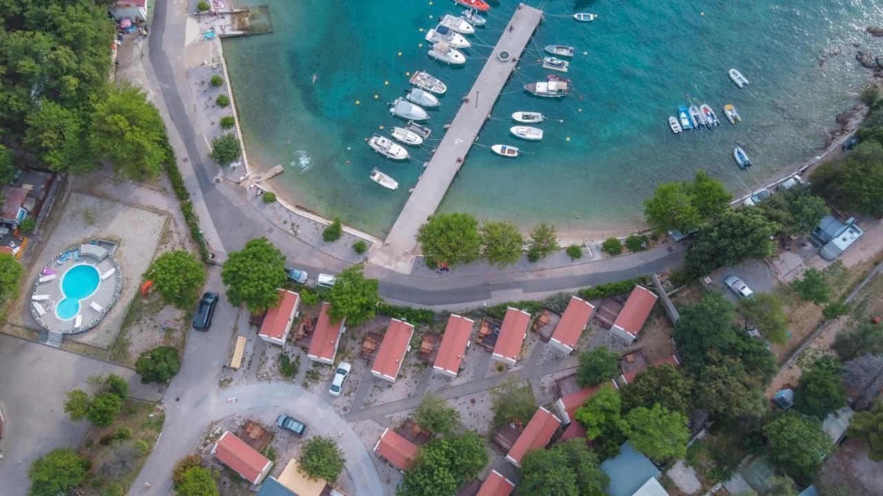 Mediteran Travel Mobile Homes Uvala Slana Selce Exterior photo